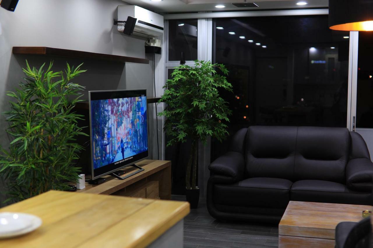 Apartamento Avenida Reforma Ciudad De Guatemala Apartment Екстериор снимка