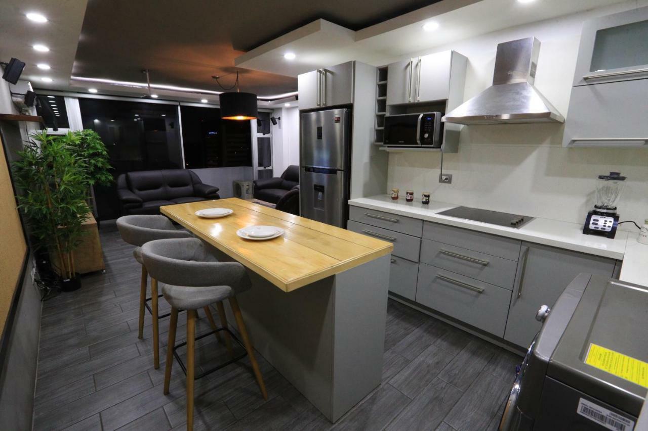 Apartamento Avenida Reforma Ciudad De Guatemala Apartment Екстериор снимка